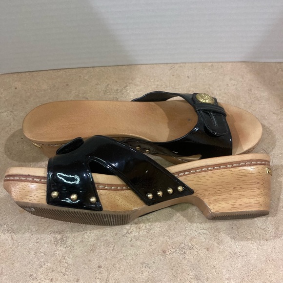 Coach clog style patent black leather strap size 6-. - Picture 2 of 10